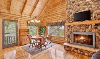 1334 Hillside, Algonquin, IL 60102