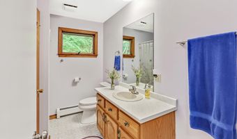 370 Lake St, Barton, VT 05822