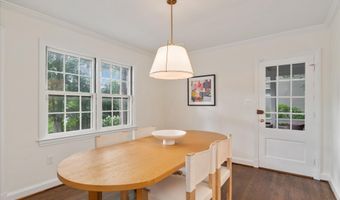 6005 WYNNWOOD Rd, Bethesda, MD 20816