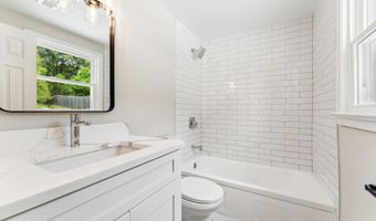 17708 TREE LAWN Dr, Ashton, MD 20861