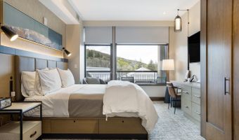 126 Riverfront Ln 204, Avon, CO 81620