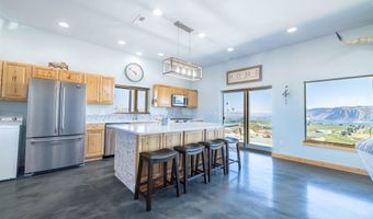 66 Sugarloaf Rd, Brewster, WA 98812