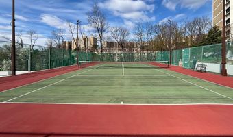 6101 EDSALL Rd 312, Alexandria, VA 22304