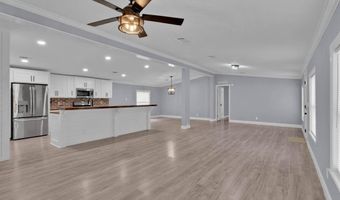 520 Calvin Dr, Benton, LA 71006