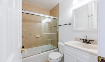 4627 LOGSDON Dr 51, Annandale, VA 22003