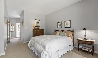 15 Pheasant Ln, Bedford, MA 01730