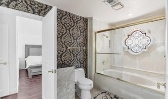 32 Princeville Ln, Las Vegas, NV 89113