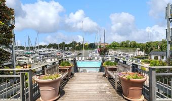 301 BURNSIDE St C 202, Annapolis, MD 21403