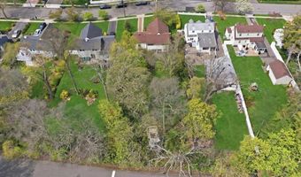 49 Forrest Pl, Amityville, NY 11701