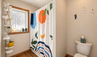 6828 Aurora Dr, Akeley, MN 56433