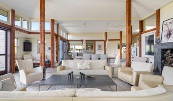 19 Locust Ln, Aquinnah, MA 02535
