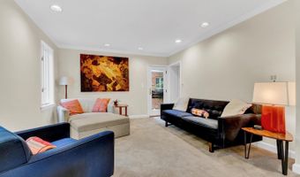 6020 BROAD St, Bethesda, MD 20816
