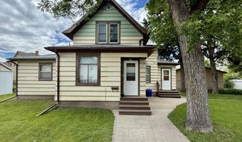 912 S Lloyd St, Aberdeen, SD 57401