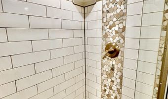 1045 Broadway, Bangor, ME 04401