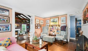 561 Middlesex Rd, Darien, CT 06820