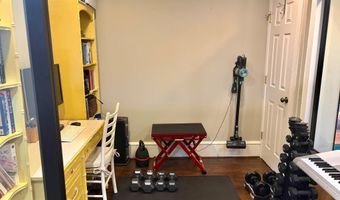915 C St SE, Washington, DC 20003