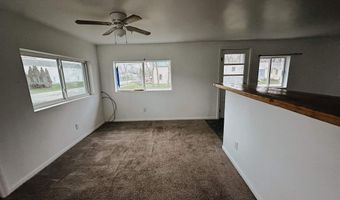 214 N Grover Ave, Alma, MI 48801
