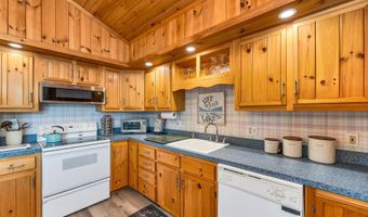 25 Georges Rd, Alton, NH 03810