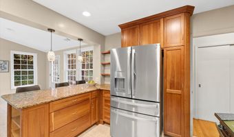 9306 PARKHILL Ter, Bethesda, MD 20814