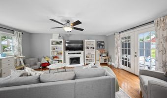 34 Forest St, Bristol, CT 06062