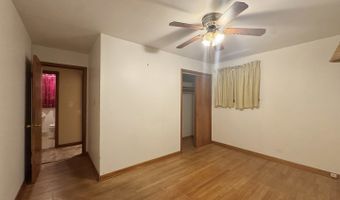112 S Iowa Ave, Addison, IL 60101