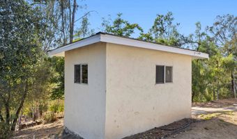 25311 Jesmond Dene Rd, Escondido, CA 92026