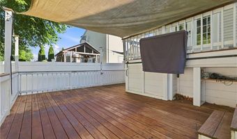 105 Branch Ave, Cumberland, RI 02864