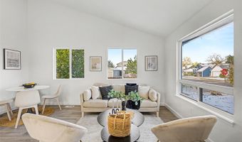 17391 E Layton Dr, Aurora, CO 80015