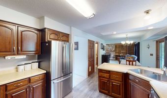 211 N 5TH Ave, Abbotsford, WI 54405