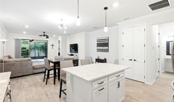 6332 CLIVEDEN Ct, Apollo Beach, FL 33572
