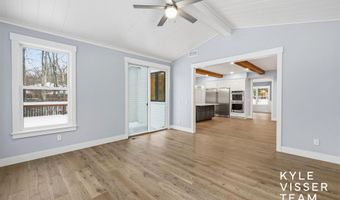 7787 S Gracemoor Ct SE, Alto, MI 49302