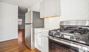 2502 LANGSTON Blvd 3, Arlington, VA 22201