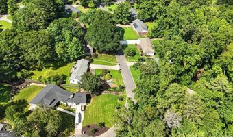 184 Cold Creek Dr, Alpharetta, GA 30009
