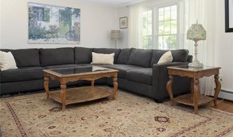 1038 South Rd, East Greenwich, RI 02818
