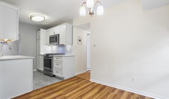4917 AMERICANA Dr T6, Annandale, VA 22003