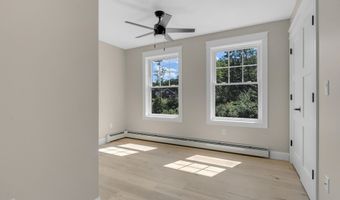 52 Woodbrey Ln, Standish, ME 04084