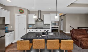 8711 NW 27th Ct, Ankeny, IA 50023