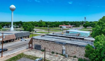 110 N Wickham St, Alvord, TX 76225