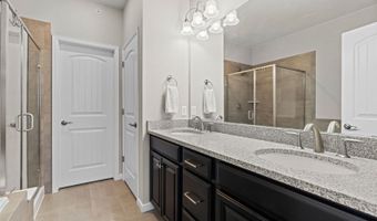 24846 E Calhoun Pl B, Aurora, CO 80016