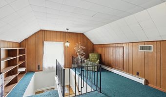 1624 Krumroy Rd, Akron, OH 44306