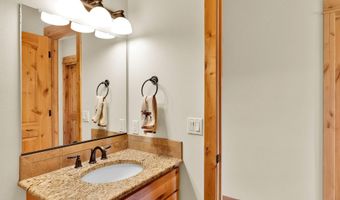 85 Bellflower Ct, Blanchard, ID 83804