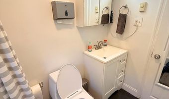 15 Harrison Ave 15B, Amityville, NY 11701