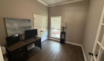 3903 Hampton Dr, Benton, AR 72019