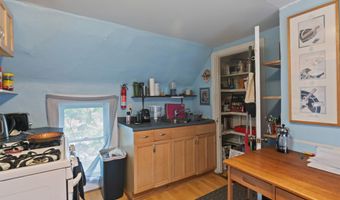 317 N Winooski Ave, Burlington, VT 05401