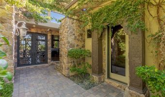 33 Promontory Ridge Dr, Las Vegas, NV 89135