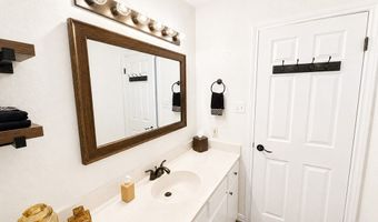 1402 S Saunders St, Aransas Pass, TX 78336
