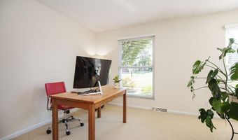 8069 Ashgrove Dr, Anderson Twp., OH 45244