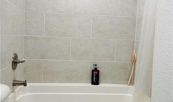 30 Hampstead Ln, Bella Vista, AR 72714