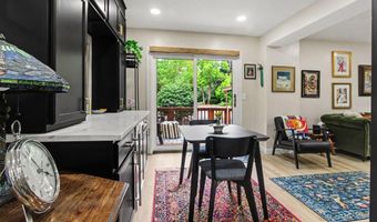 592 S 7th St, Ann Arbor, MI 48103
