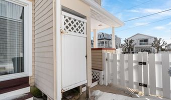 45 W 19th St, Avalon, NJ 08202